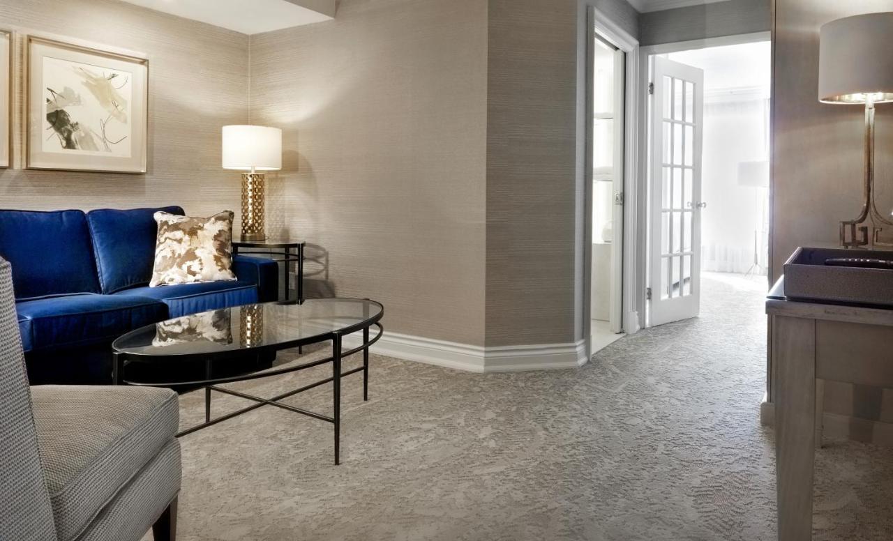 沃德勒伊酒庄酒店 沃德勒伊多里翁 外观 照片 A suite at The Ritz-Carlton, Boston