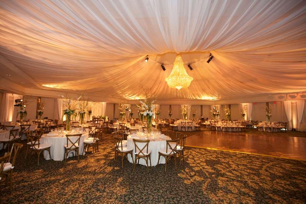 沃德勒伊酒庄酒店 沃德勒伊多里翁 外观 照片 The tent at the Ritz-Carlton, Laguna Niguel