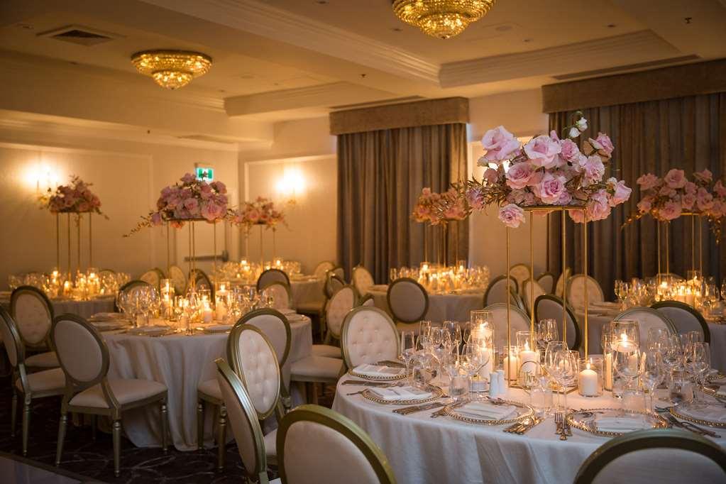 沃德勒伊酒庄酒店 沃德勒伊多里翁 设施 照片 The ballroom at the hotel
