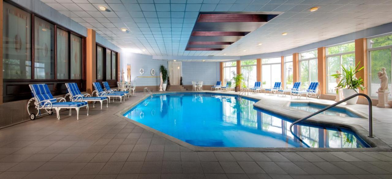 沃德勒伊酒庄酒店 沃德勒伊多里翁 外观 照片 The swimming pool at the hotel