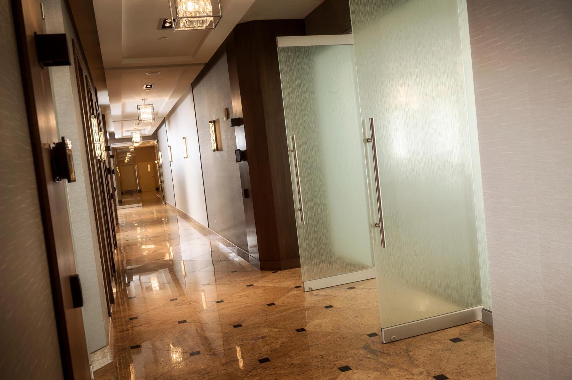 沃德勒伊酒庄酒店 沃德勒伊多里翁 外观 照片 A corridor in a hotel