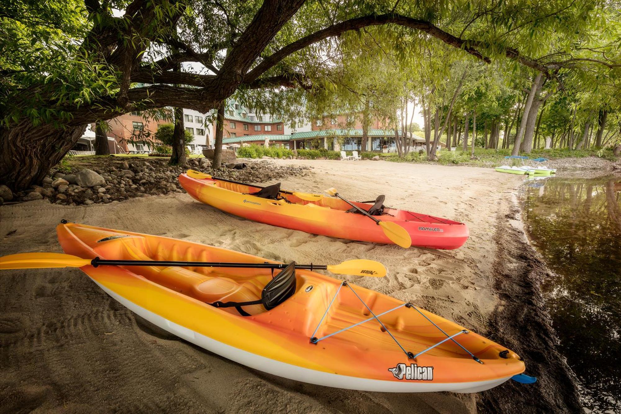 沃德勒伊酒庄酒店 沃德勒伊多里翁 外观 照片 Pelican Kayaks
