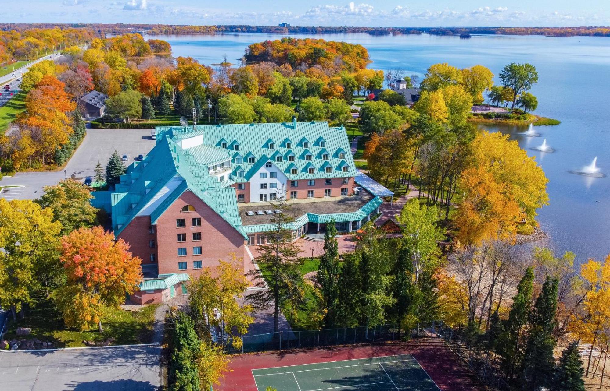 沃德勒伊酒庄酒店 沃德勒伊多里翁 外观 照片 Aerial view of the hotel