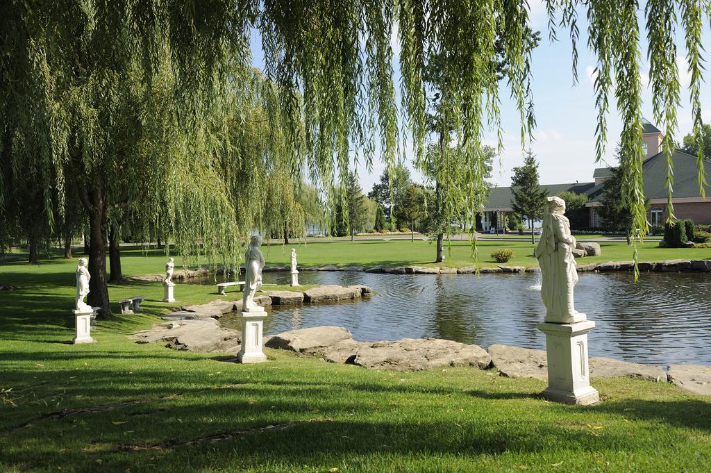 沃德勒伊酒庄酒店 沃德勒伊多里翁 外观 照片 The sculpture park